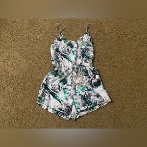 Parker rainforest romper size small